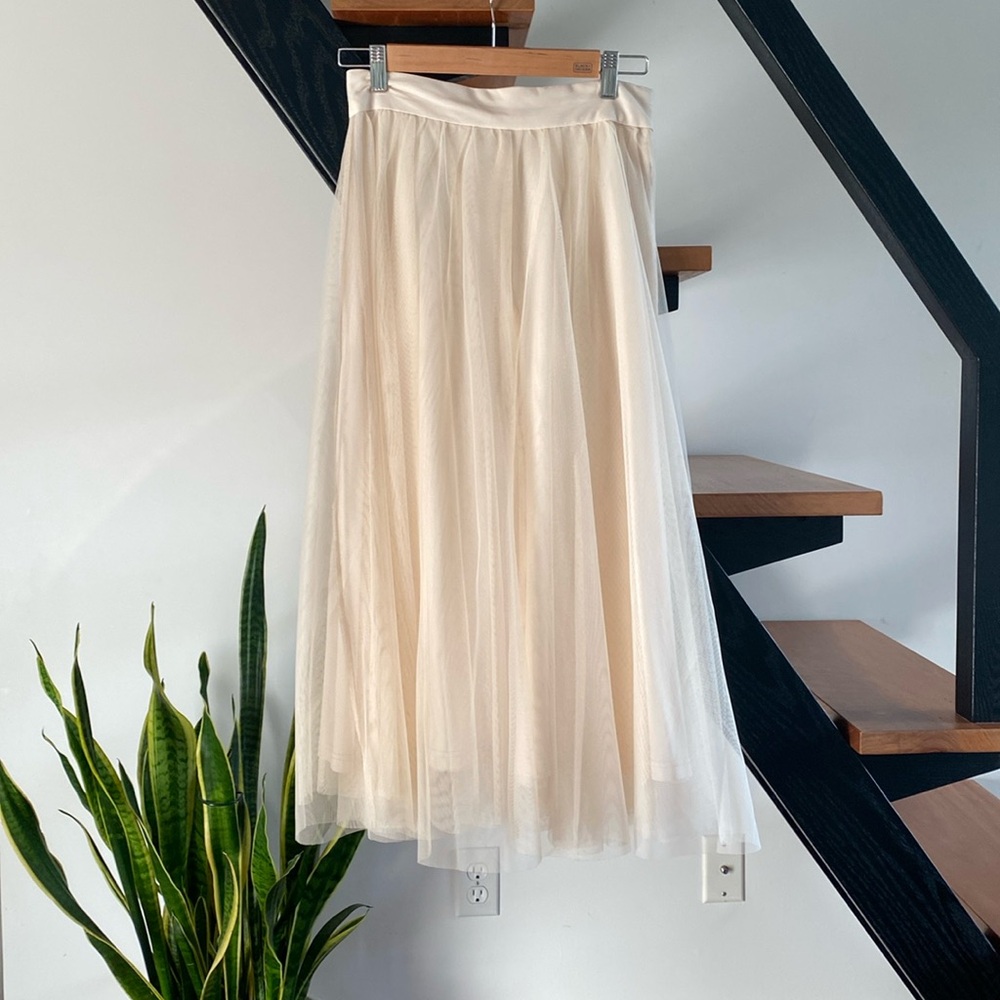 Gorgeous H&M tulle skirt/tutu size 6